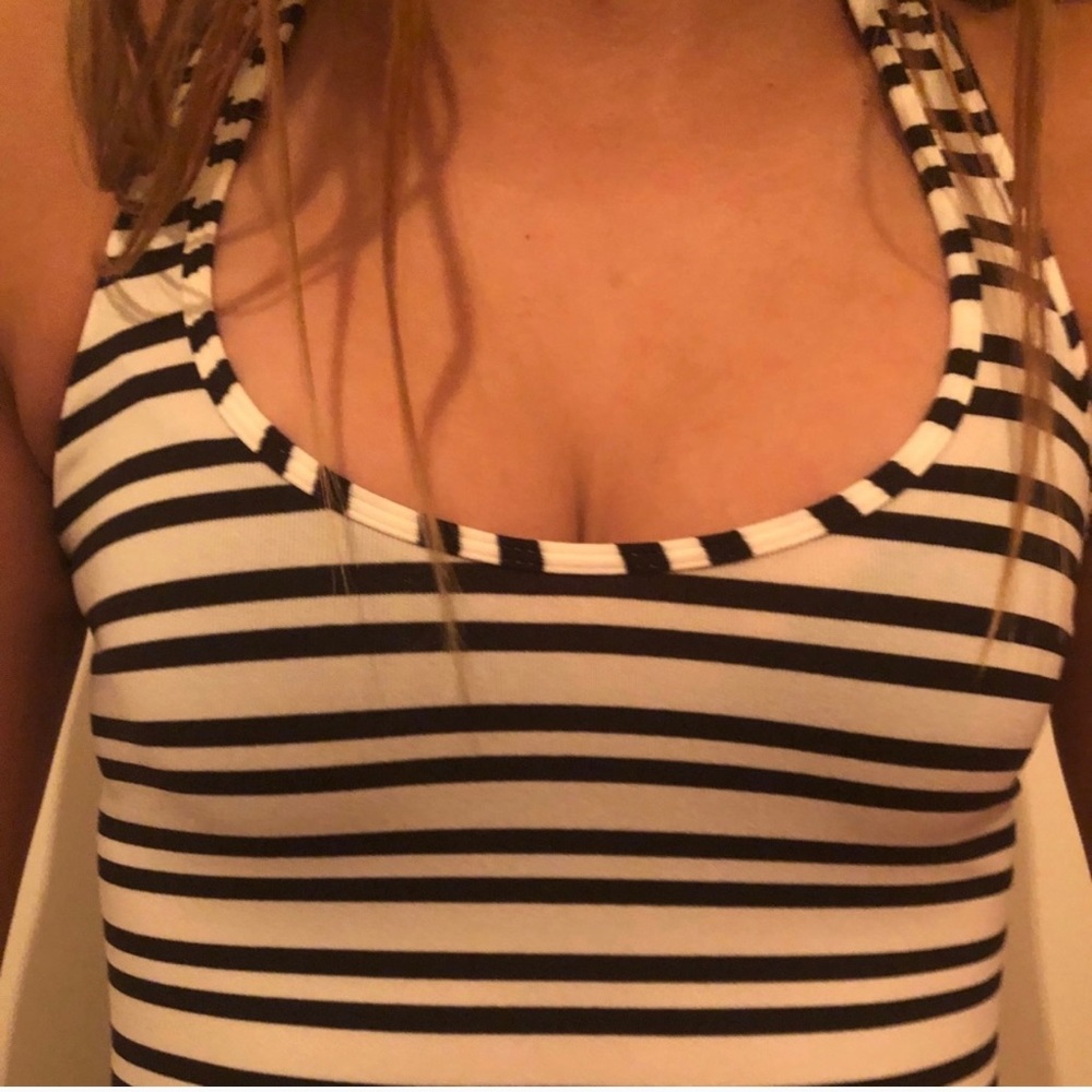 LULULEMON TANK (size 4)